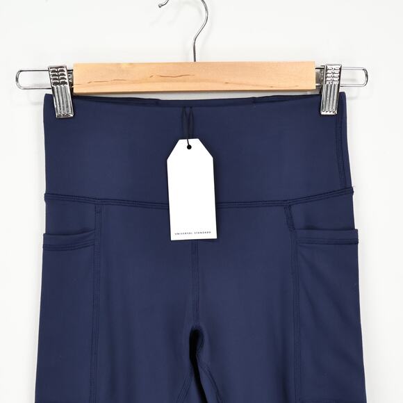 Universal Standard Knockout Active Bike Shorts Navy Blue 4XS 0/00 NWT - Picture 2 of 6